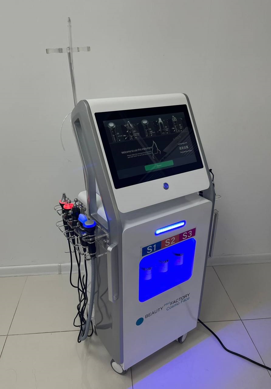 Комбайн косметологический CosmoFace 10 в 1: газожидкостный пилинг, гидропилинг, УЗ-чистка, УЗ-фонофорез, микротоки, биполярный RF-лифтинг, крио-молоточек, массаж гуаша, кислородная процедура (пр-во Бьюти ПроФактори) 