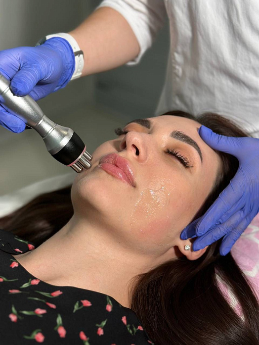 Купить Курс "Косметик-эстетист, специалист по предоставлению бытовых косметических услуг" по цене 