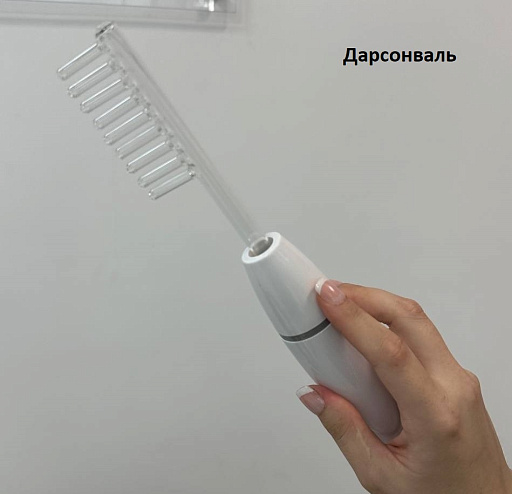 Купить Аппарат фотодинамической процедуры для роста волос и оздоровления кожи головы  FR-OM03 по цене 
