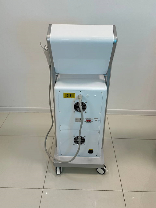 Купить Аппарат микроигольчатого RF Face Sculptor-1 (напольный корпус). Патент №233236 по цене 